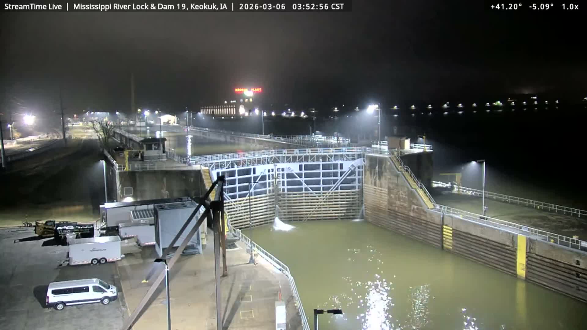 Keokuk Mississippi River Lock 19 Dam & Keokuk Power Plant Live Cam - Keokuk, Lee, Iowa, USA