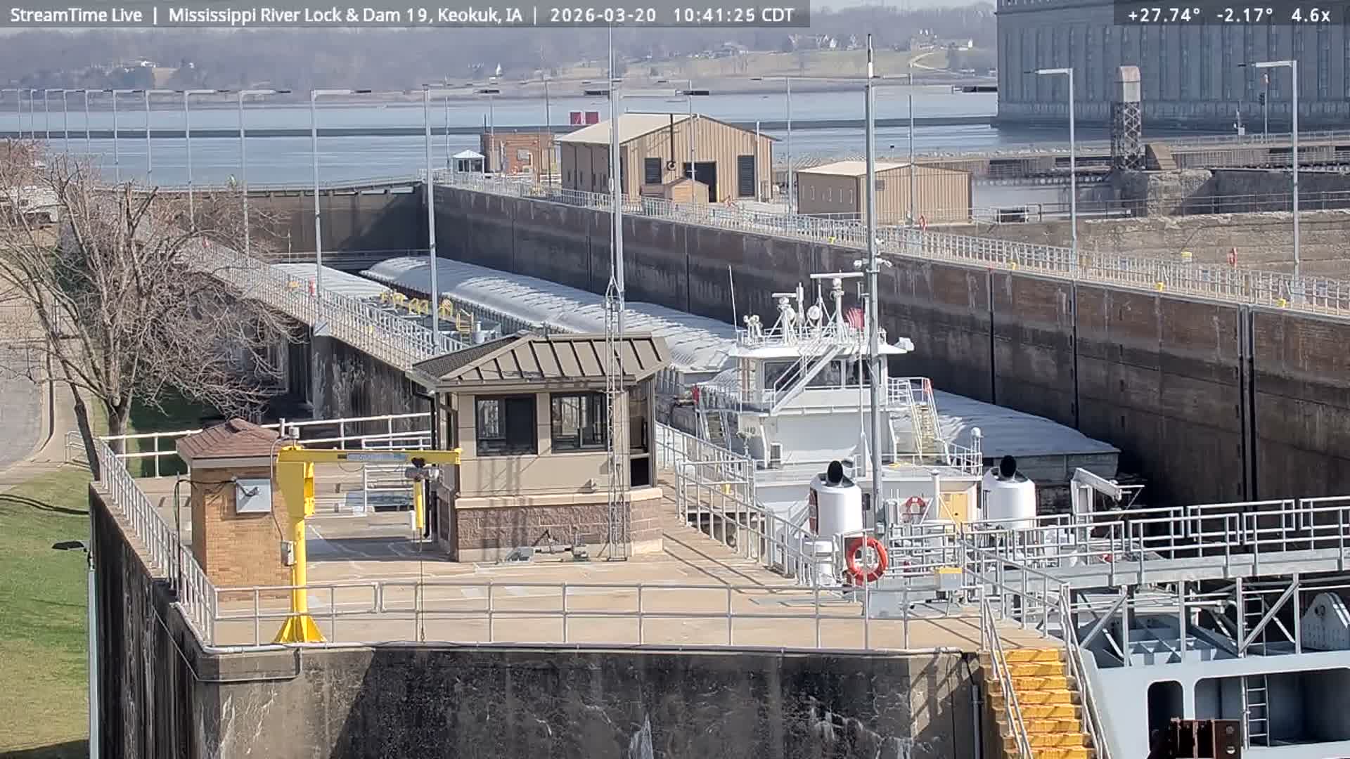 Keokuk Mississippi River Lock 19 Dam & Keokuk Power Plant Live Cam - Keokuk, Lee, Iowa, USA