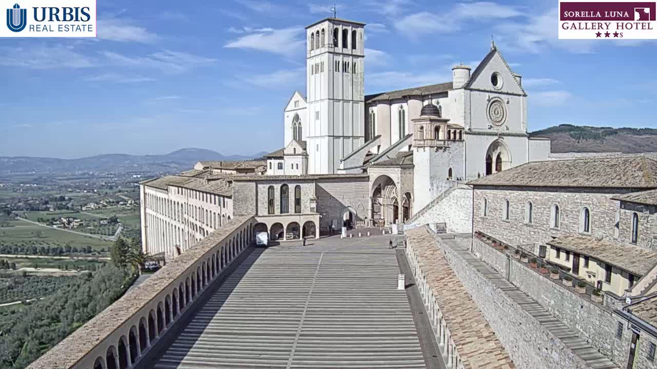 Assisi Basilica of San Francesco Live Cam - Perugia, Umbria, Italy