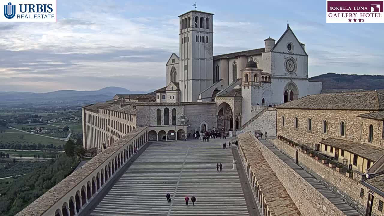 Assisi Basilica of San Francesco Live Cam - Perugia, Umbria, Italy