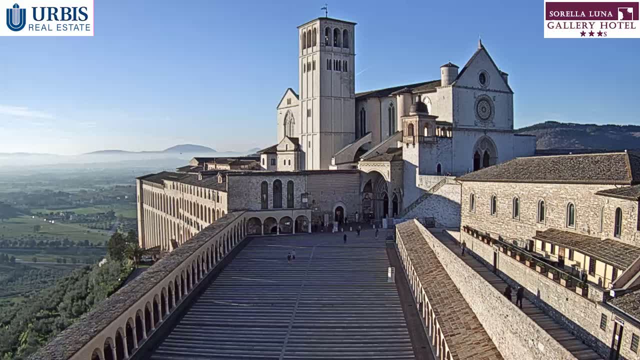 Assisi Basilica of San Francesco Live Cam - Perugia, Umbria, Italy