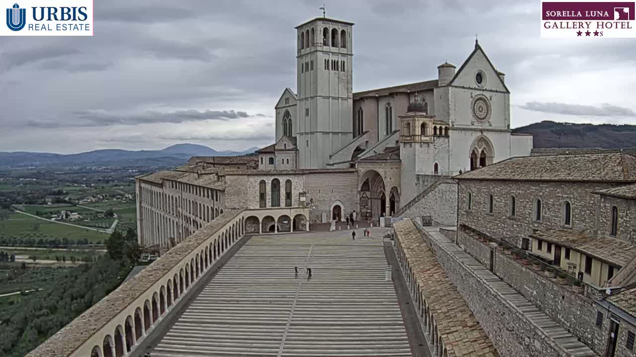 Assisi Basilica of San Francesco Live Cam - Perugia, Umbria, Italy