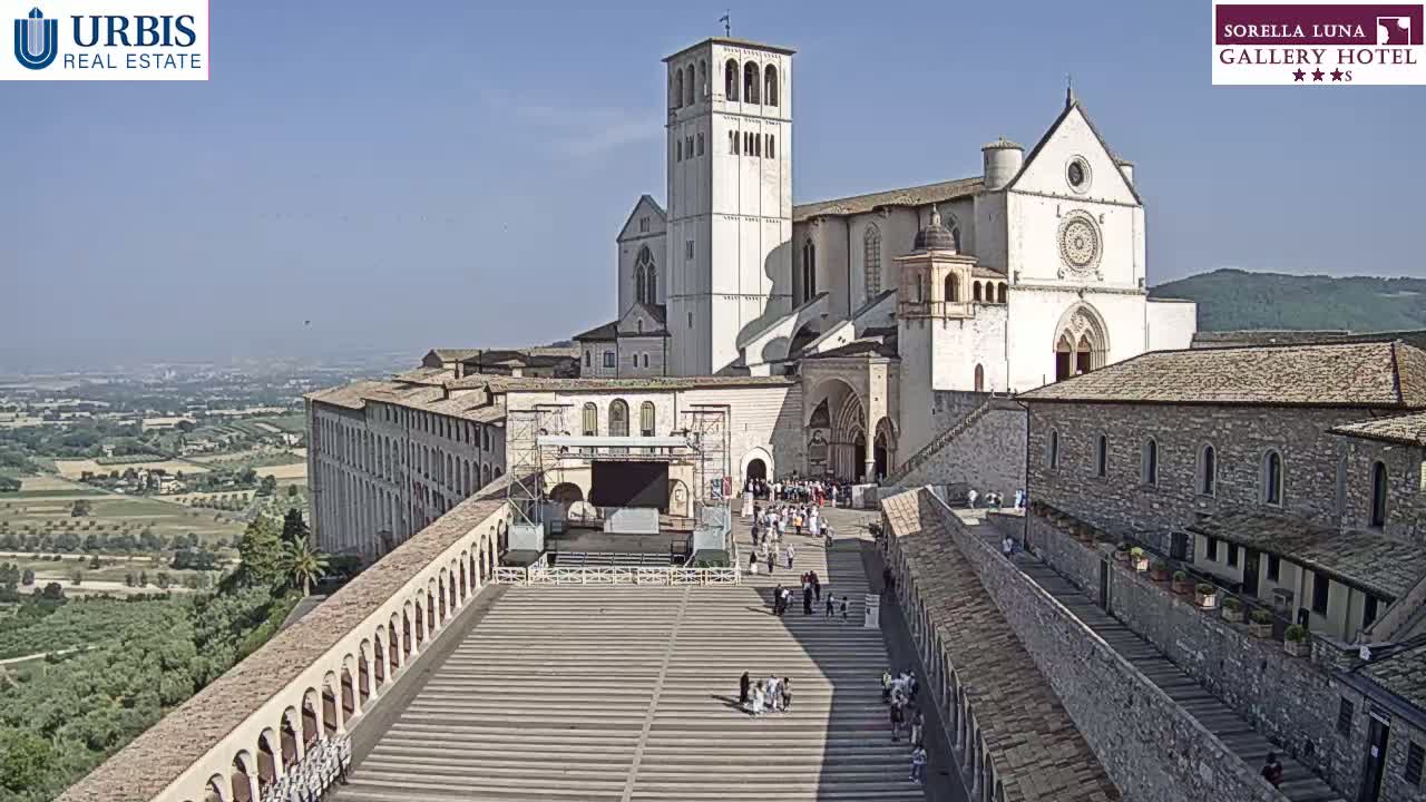 Assisi Basilica of San Francesco Live Cam - Perugia, Umbria, Italy