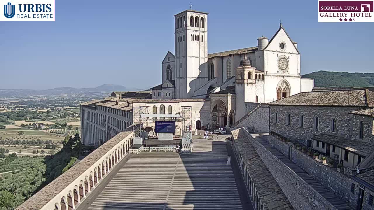 Assisi Basilica of San Francesco Live Cam - Perugia, Umbria, Italy