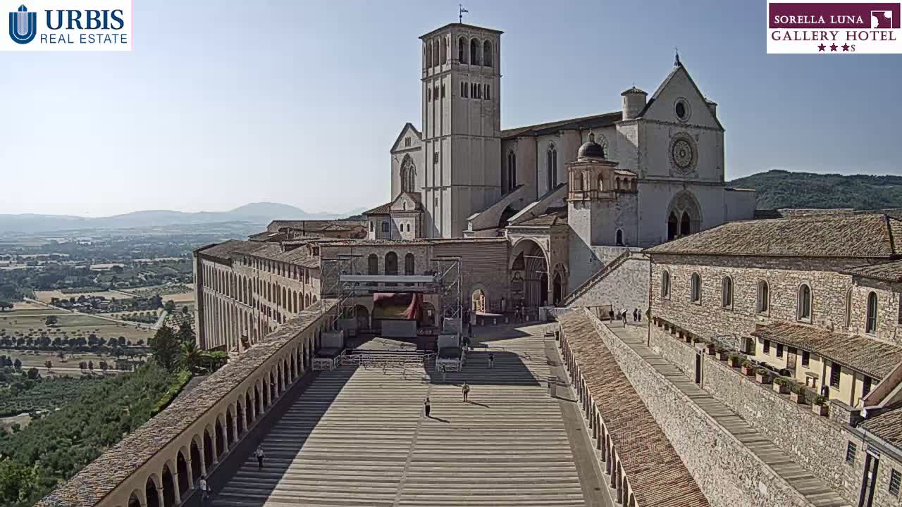 Assisi Basilica of San Francesco Live Cam - Perugia, Umbria, Italy