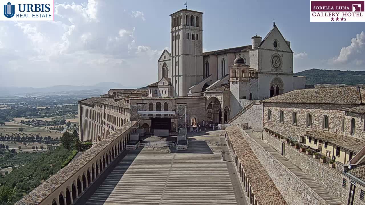 Assisi Basilica of San Francesco Live Cam - Perugia, Umbria, Italy
