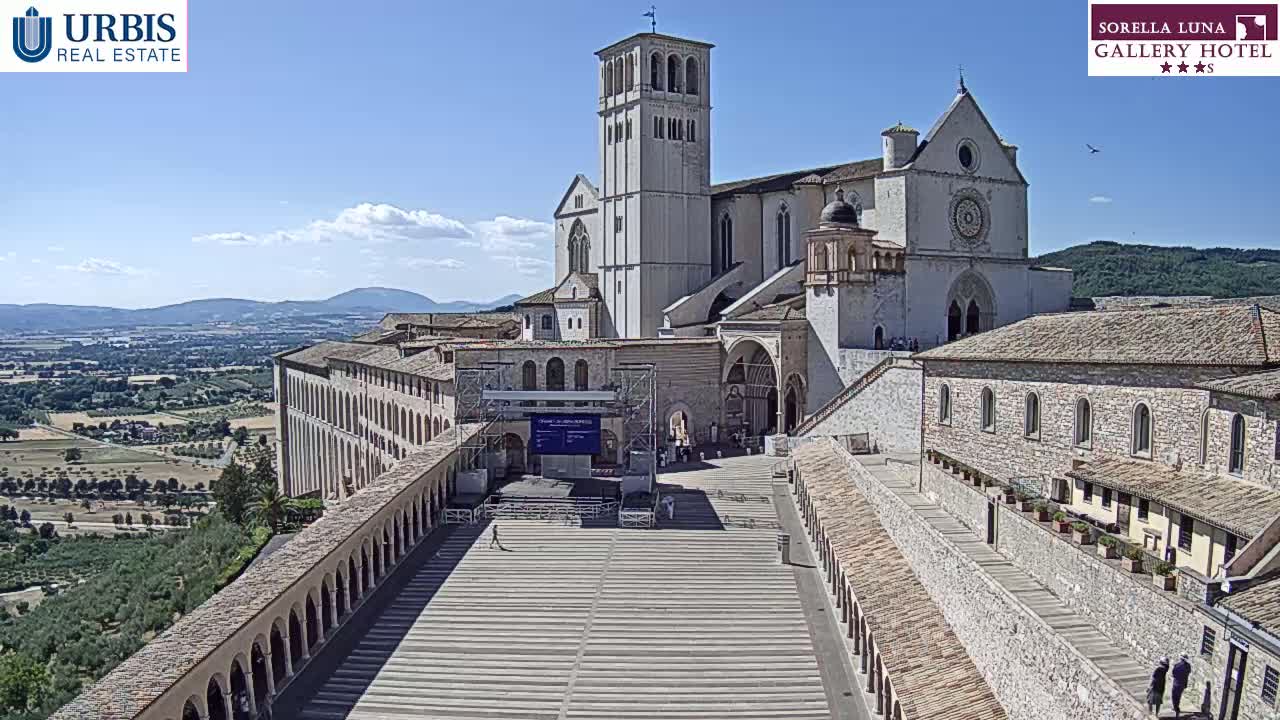 Assisi Basilica of San Francesco Live Cam - Perugia, Umbria, Italy