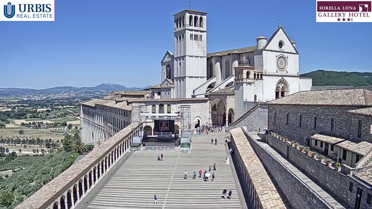 Assisi Basilica of San Francesco Live Cam - Perugia, Umbria, Italy