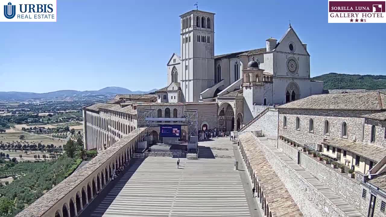 Assisi Basilica of San Francesco Live Cam - Perugia, Umbria, Italy