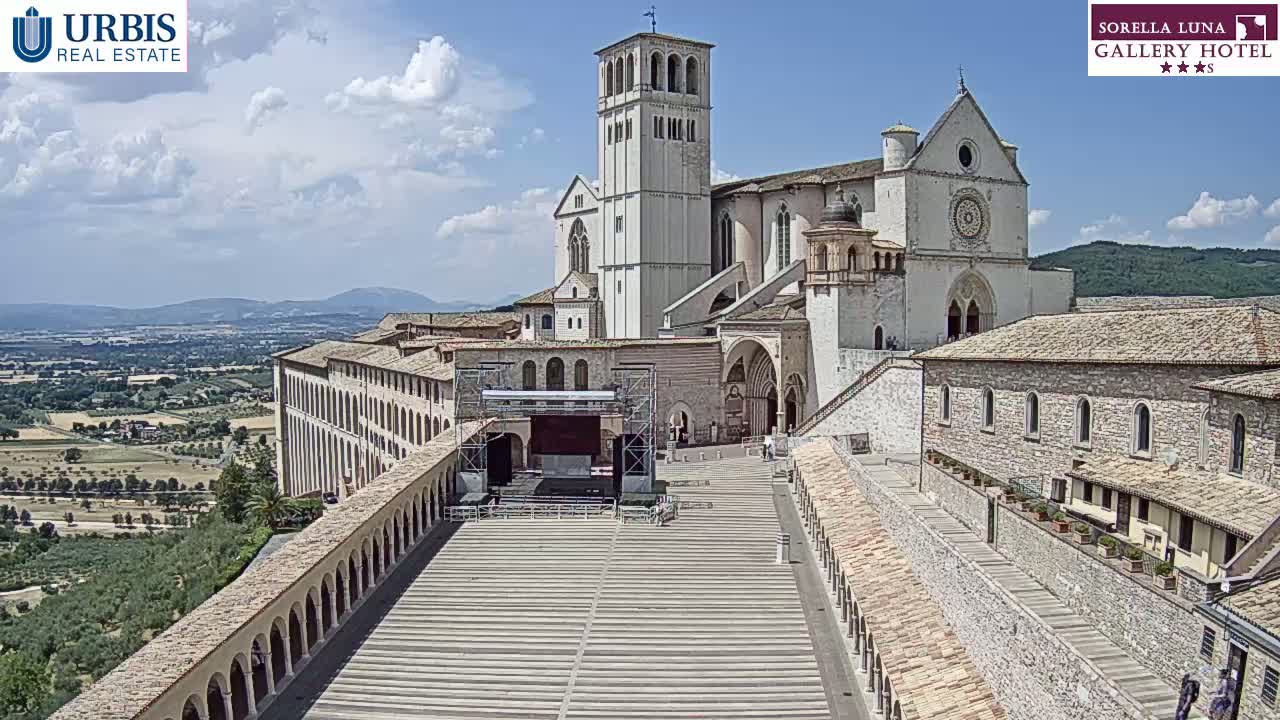 Assisi Basilica of San Francesco Live Cam - Perugia, Umbria, Italy