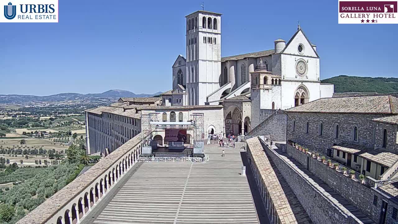 Assisi Basilica of San Francesco Live Cam - Perugia, Umbria, Italy