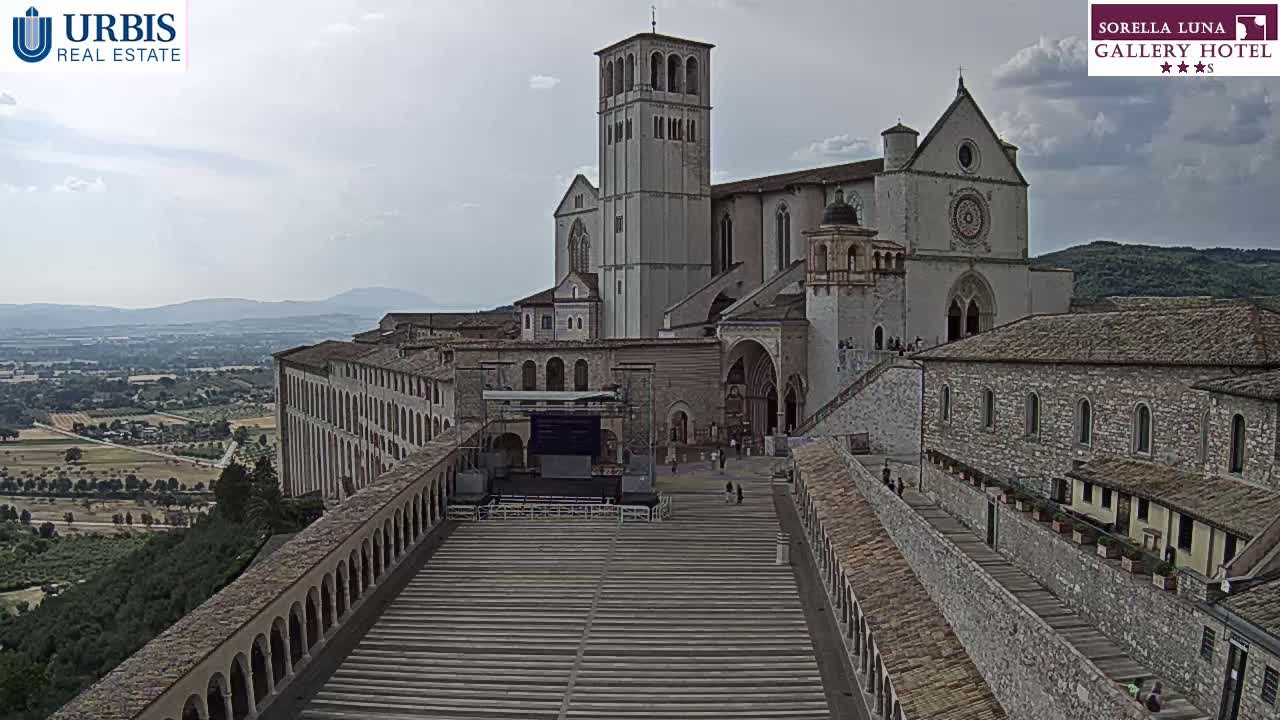 Assisi Basilica of San Francesco Live Cam - Perugia, Umbria, Italy