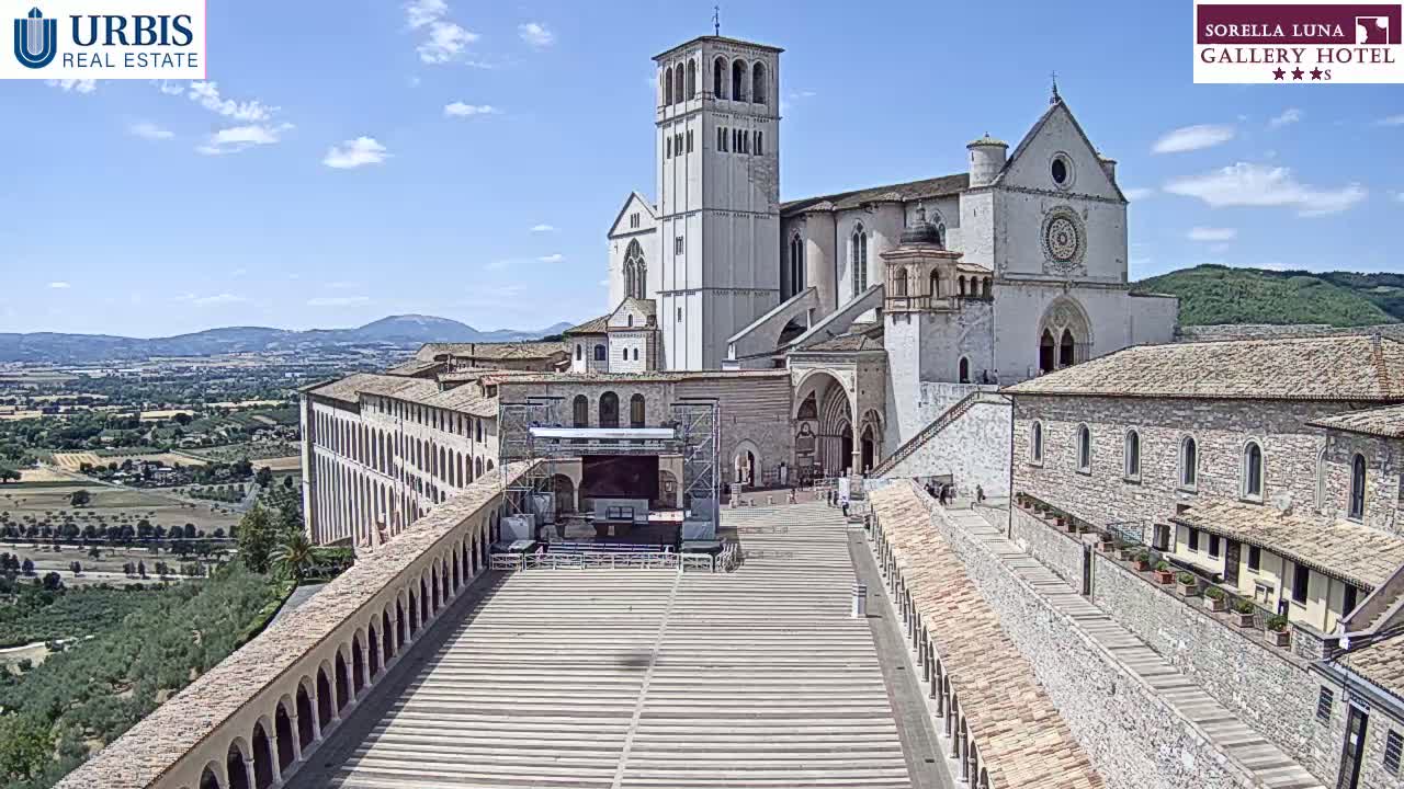 Assisi Basilica of San Francesco Live Cam - Perugia, Umbria, Italy