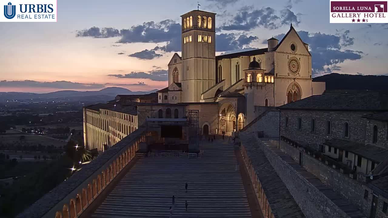 Assisi Basilica of San Francesco Live Cam - Perugia, Umbria, Italy