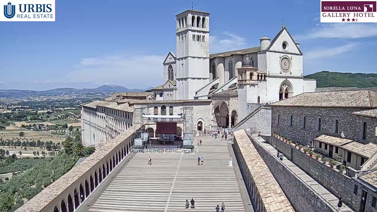 Assisi Basilica of San Francesco Live Cam - Perugia, Umbria, Italy