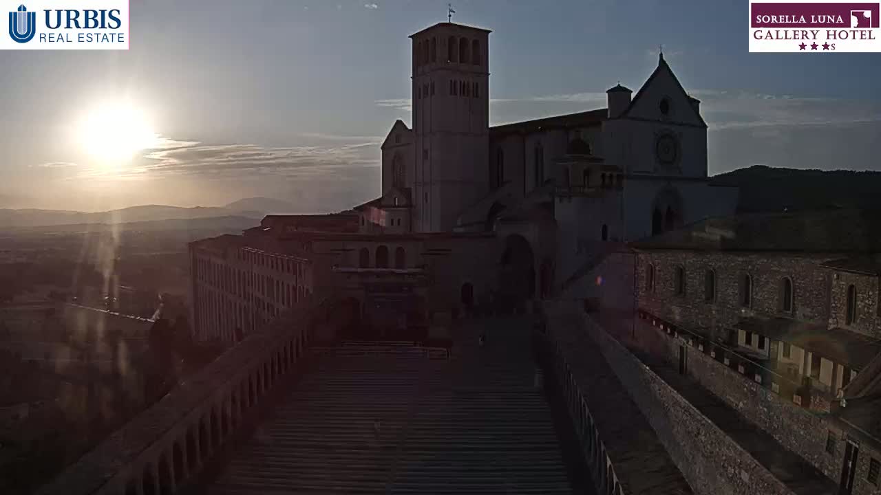 Assisi Basilica of San Francesco Live Cam - Perugia, Umbria, Italy
