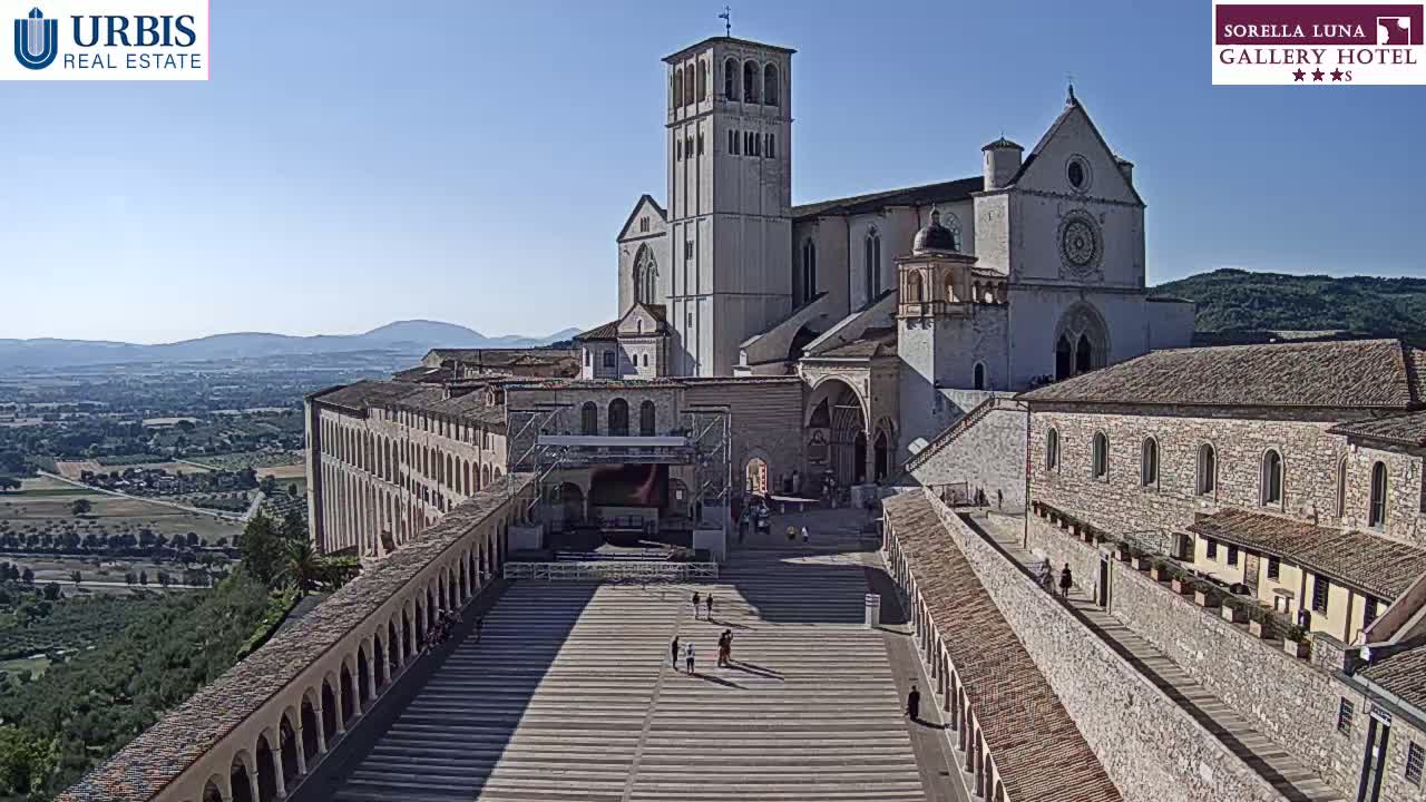 Assisi Basilica of San Francesco Live Cam - Perugia, Umbria, Italy
