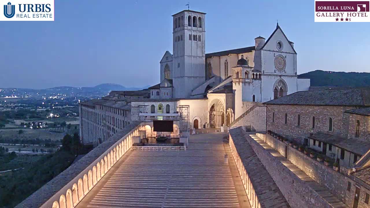 Assisi Basilica of San Francesco Live Cam - Perugia, Umbria, Italy