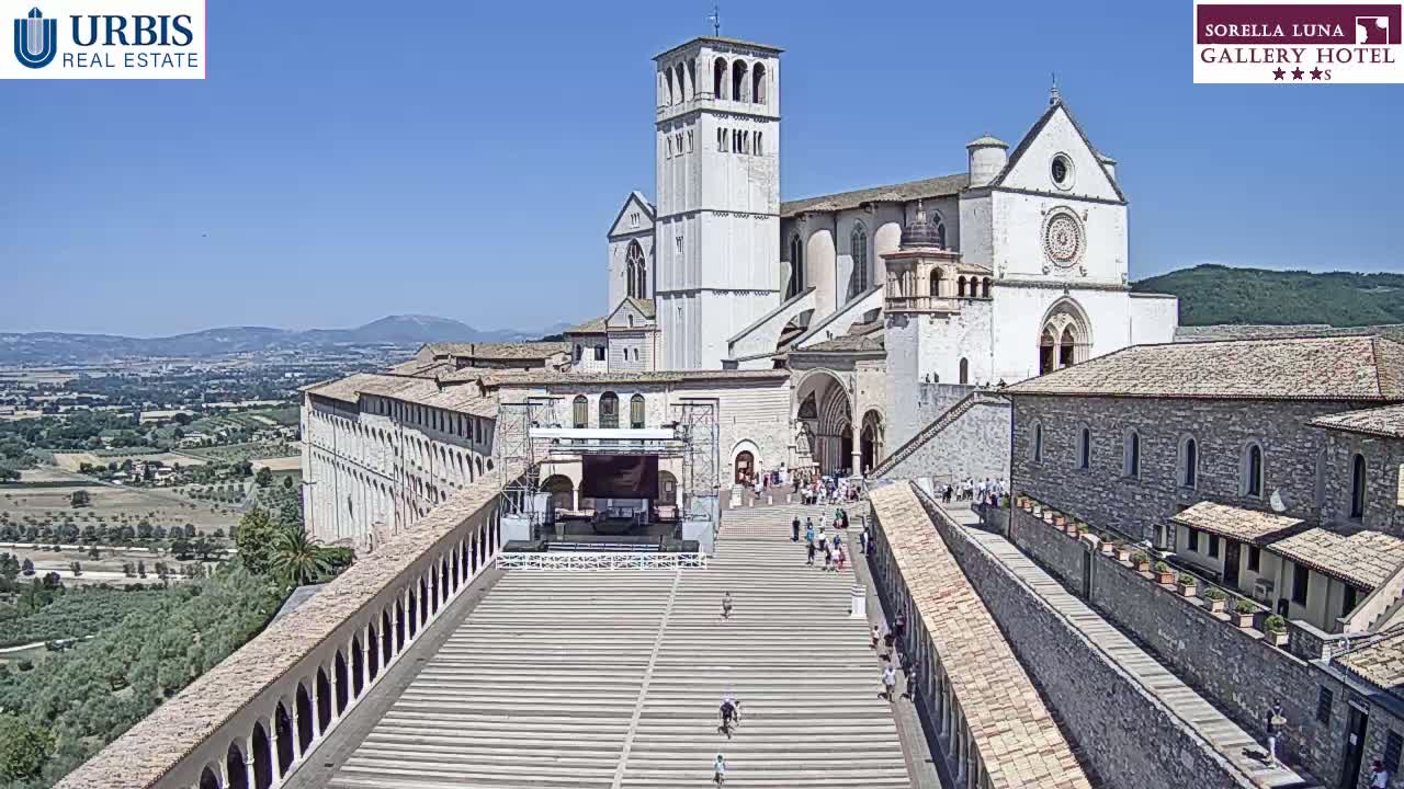 Assisi Basilica of San Francesco Live Cam - Perugia, Umbria, Italy