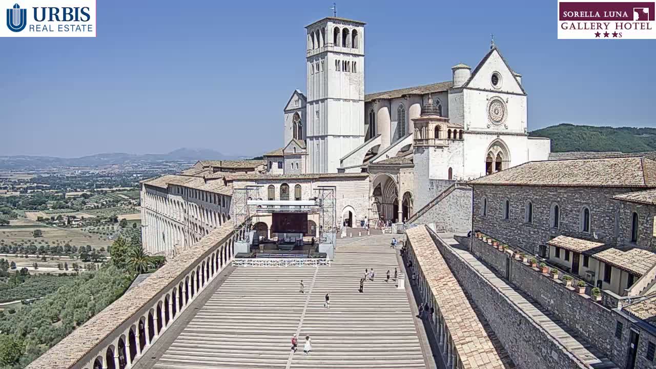 Assisi Basilica of San Francesco Live Cam - Perugia, Umbria, Italy