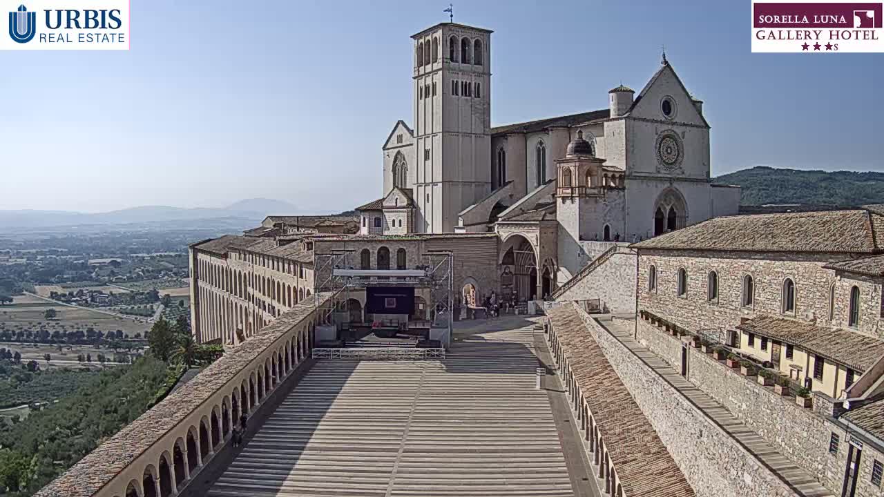 Assisi Basilica of San Francesco Live Cam - Perugia, Umbria, Italy