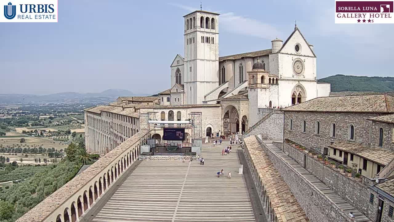 Assisi Basilica of San Francesco Live Cam - Perugia, Umbria, Italy