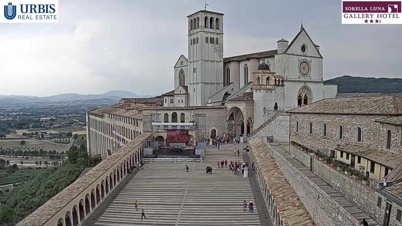 Assisi Basilica of San Francesco Live Cam - Perugia, Umbria, Italy