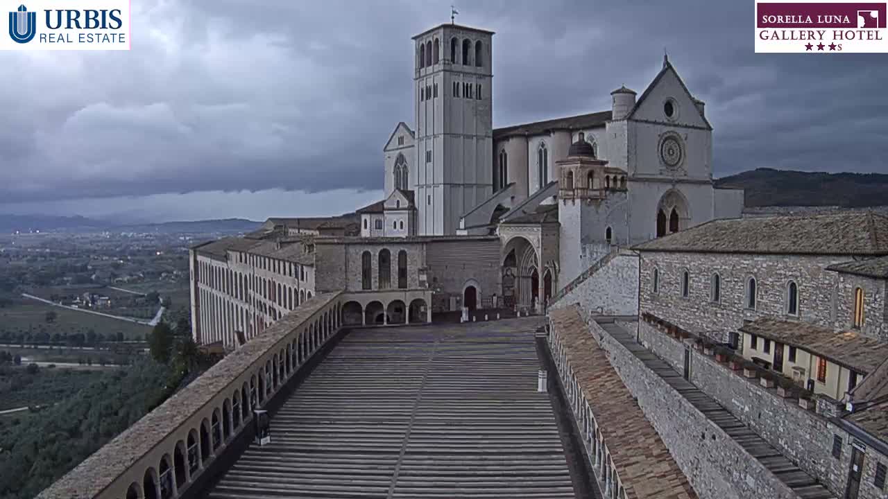 Assisi Basilica of San Francesco Live Cam - Perugia, Umbria, Italy