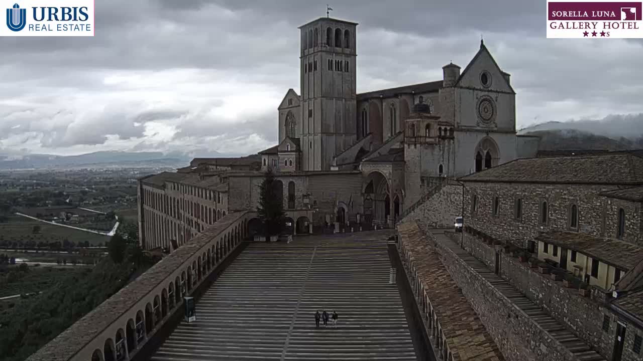 Assisi Basilica of San Francesco Live Cam - Perugia, Umbria, Italy
