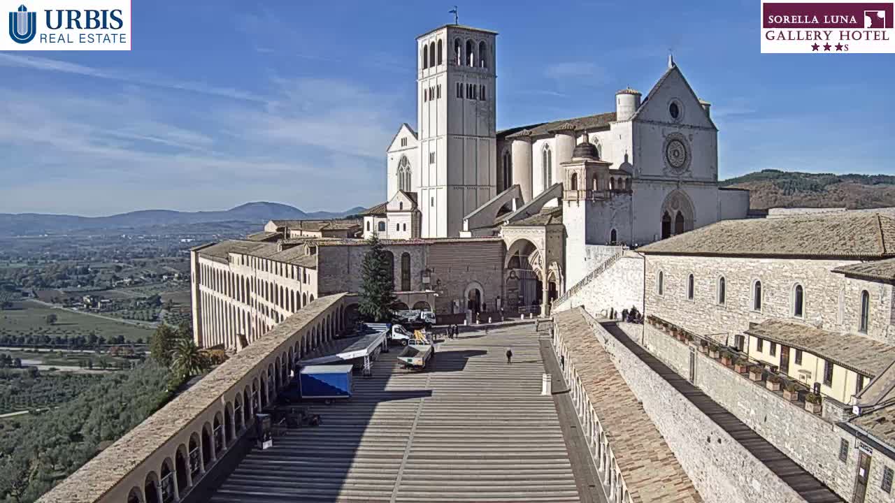 Assisi Basilica of San Francesco Live Cam - Perugia, Umbria, Italy