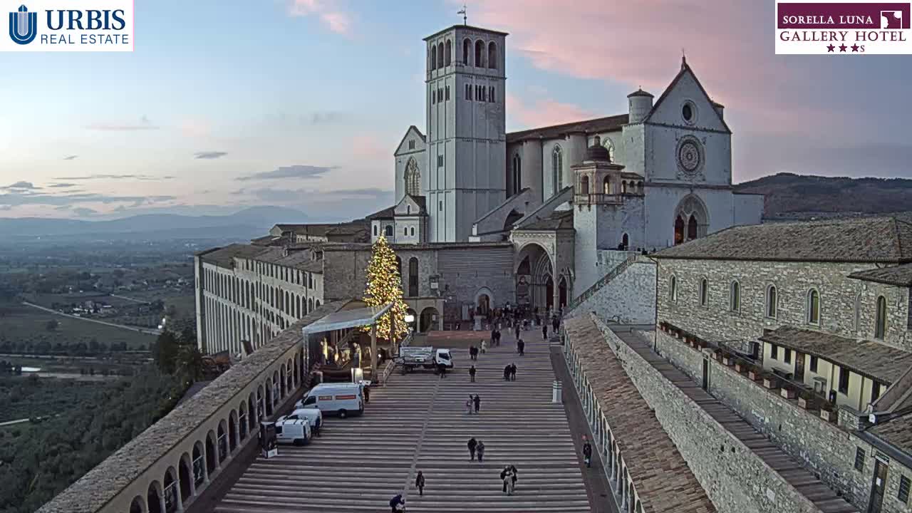 Assisi Basilica of San Francesco Live Cam - Perugia, Umbria, Italy