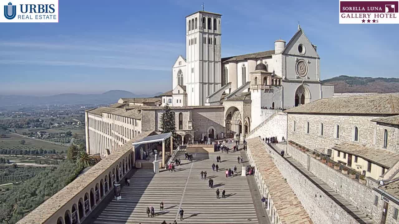 Assisi Basilica of San Francesco Live Cam - Perugia, Umbria, Italy