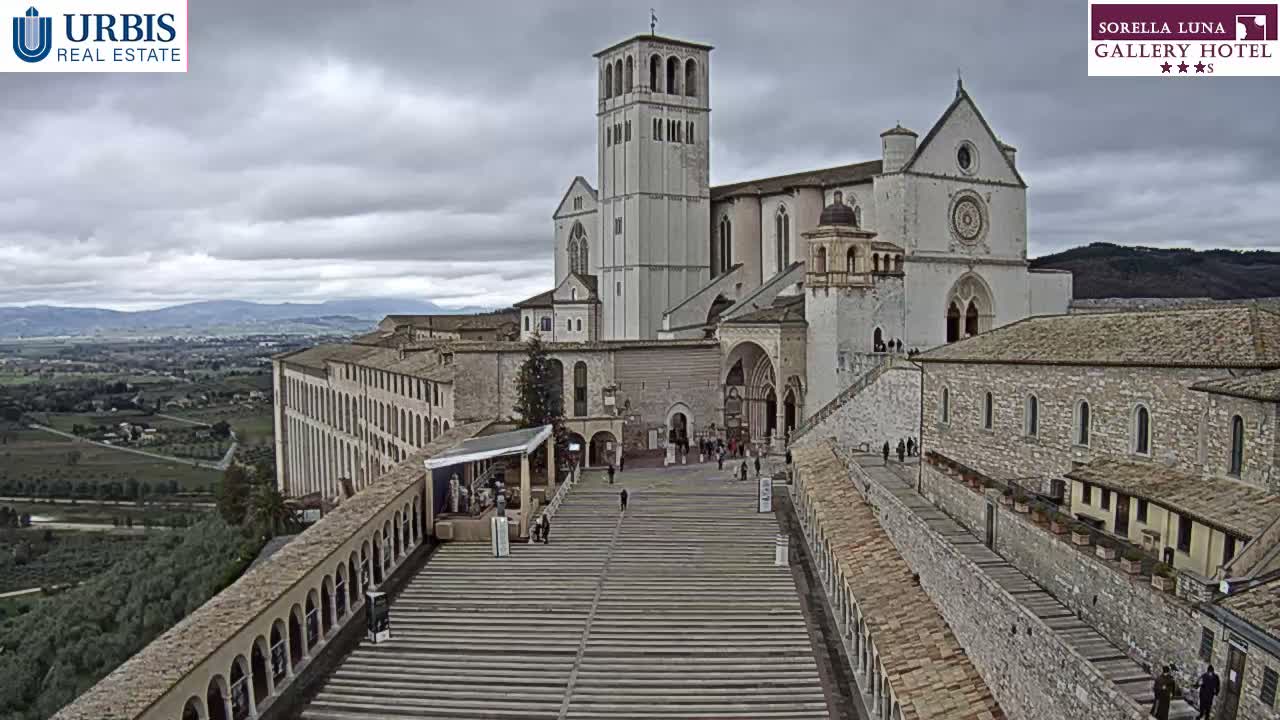 Assisi Basilica of San Francesco Live Cam - Perugia, Umbria, Italy