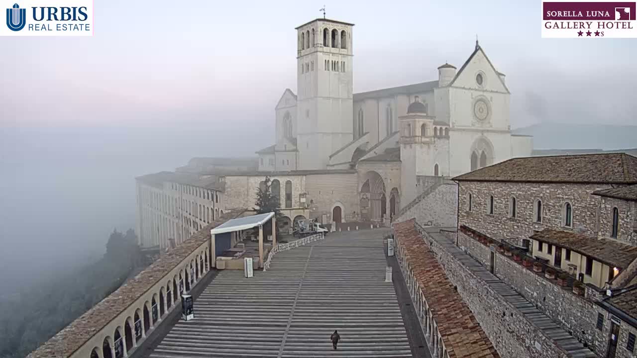 Assisi Basilica of San Francesco Live Cam - Perugia, Umbria, Italy