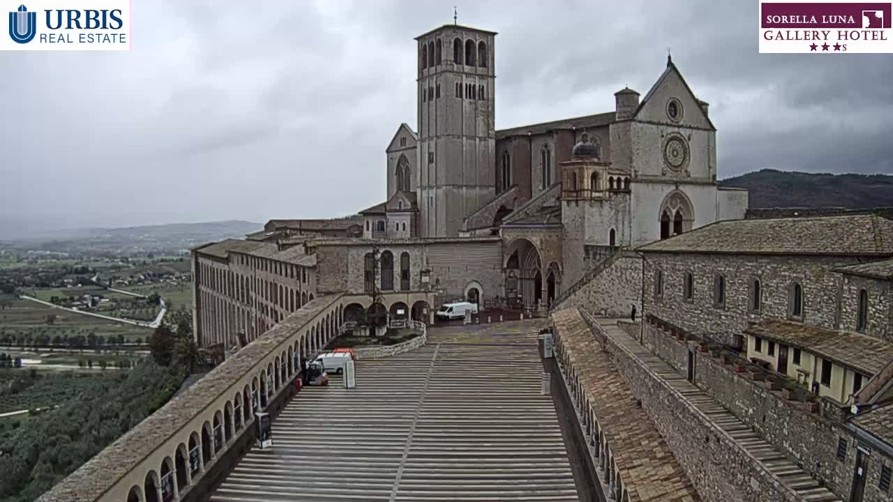 Assisi Basilica of San Francesco Live Cam - Perugia, Umbria, Italy