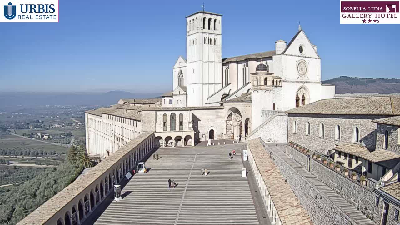 Assisi Basilica of San Francesco Live Cam - Perugia, Umbria, Italy