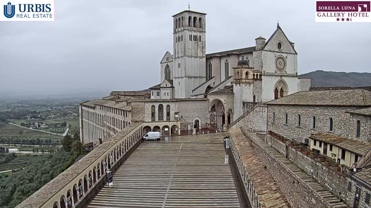 Assisi Basilica of San Francesco Live Cam - Perugia, Umbria, Italy