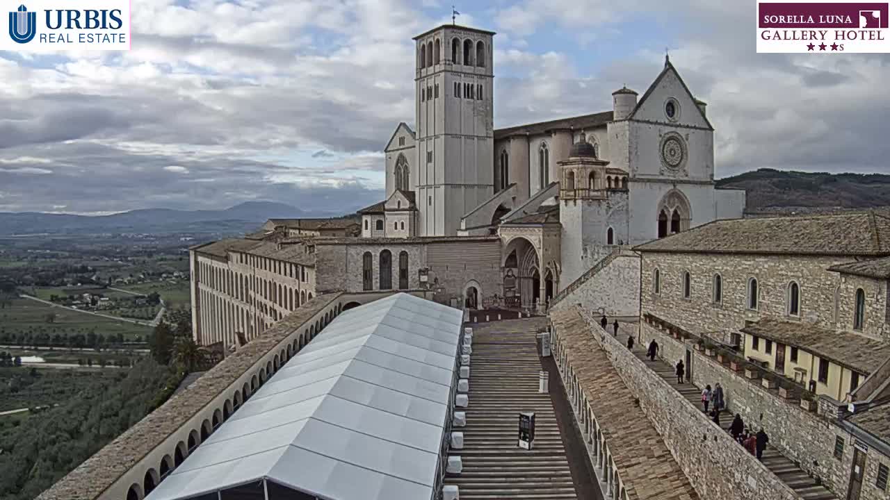 Assisi Basilica of San Francesco Live Cam - Perugia, Umbria, Italy
