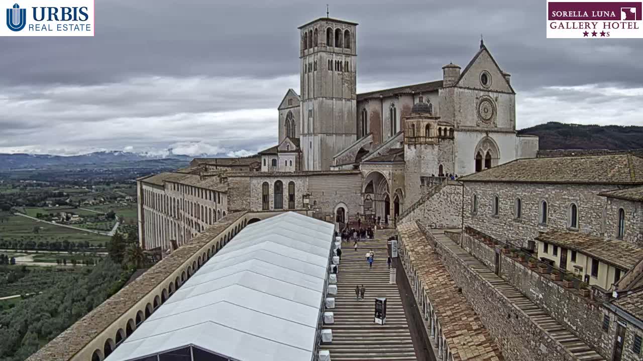 Assisi Basilica of San Francesco Live Cam - Perugia, Umbria, Italy