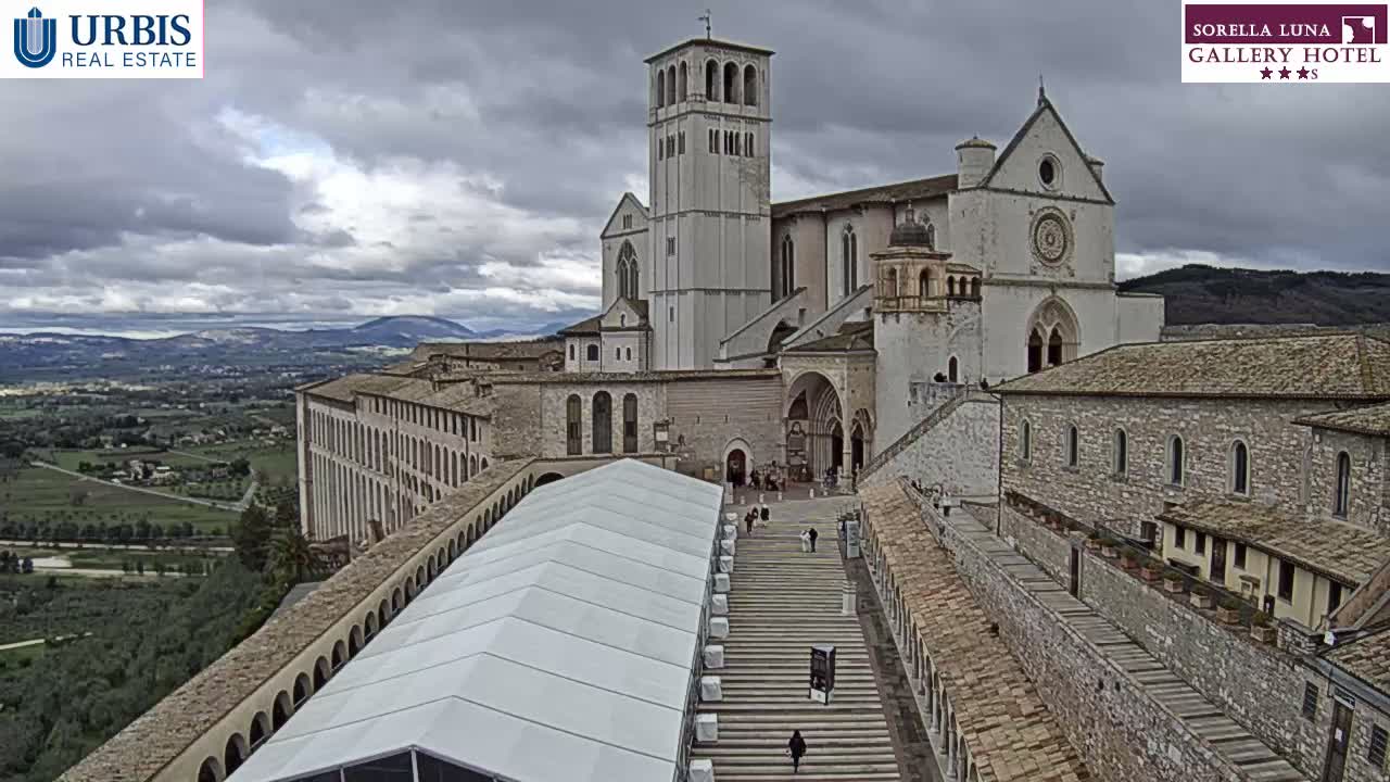 Assisi Basilica of San Francesco Live Cam - Perugia, Umbria, Italy