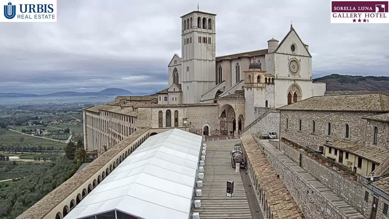 Assisi Basilica of San Francesco Live Cam - Perugia, Umbria, Italy