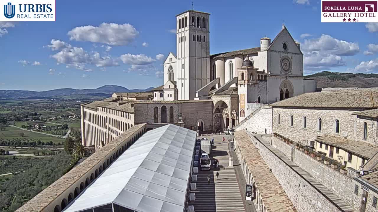 Assisi Basilica of San Francesco Live Cam - Perugia, Umbria, Italy