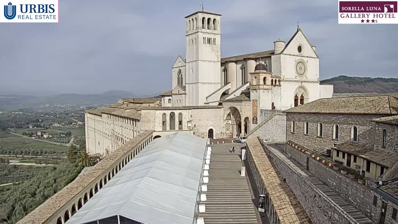 Assisi Basilica of San Francesco Live Cam - Perugia, Umbria, Italy