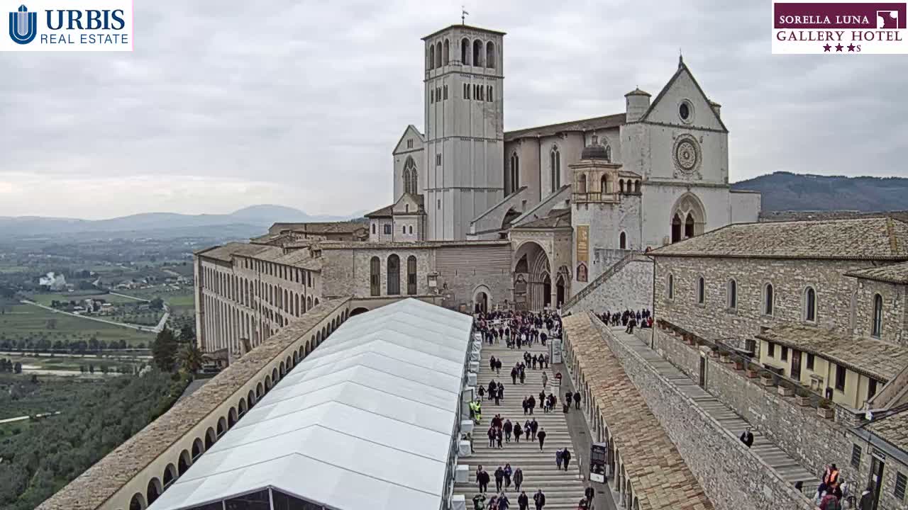 Assisi Basilica of San Francesco Live Cam - Perugia, Umbria, Italy