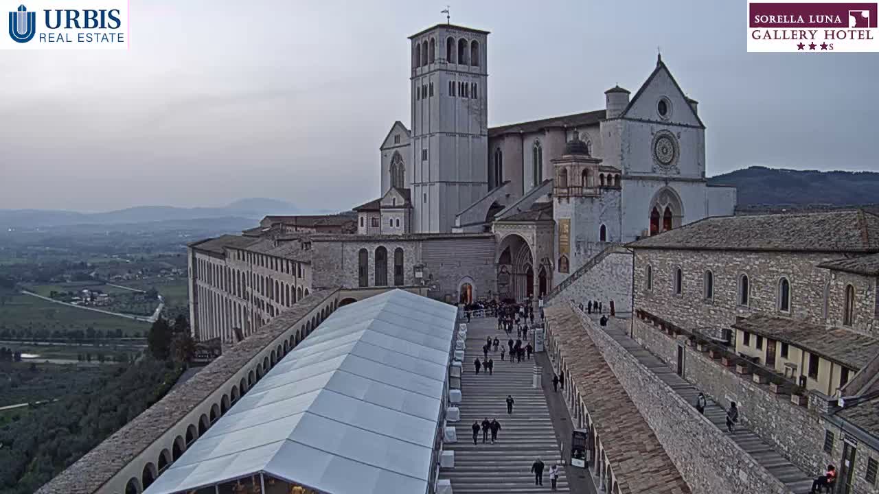 Assisi Basilica of San Francesco Live Cam - Perugia, Umbria, Italy