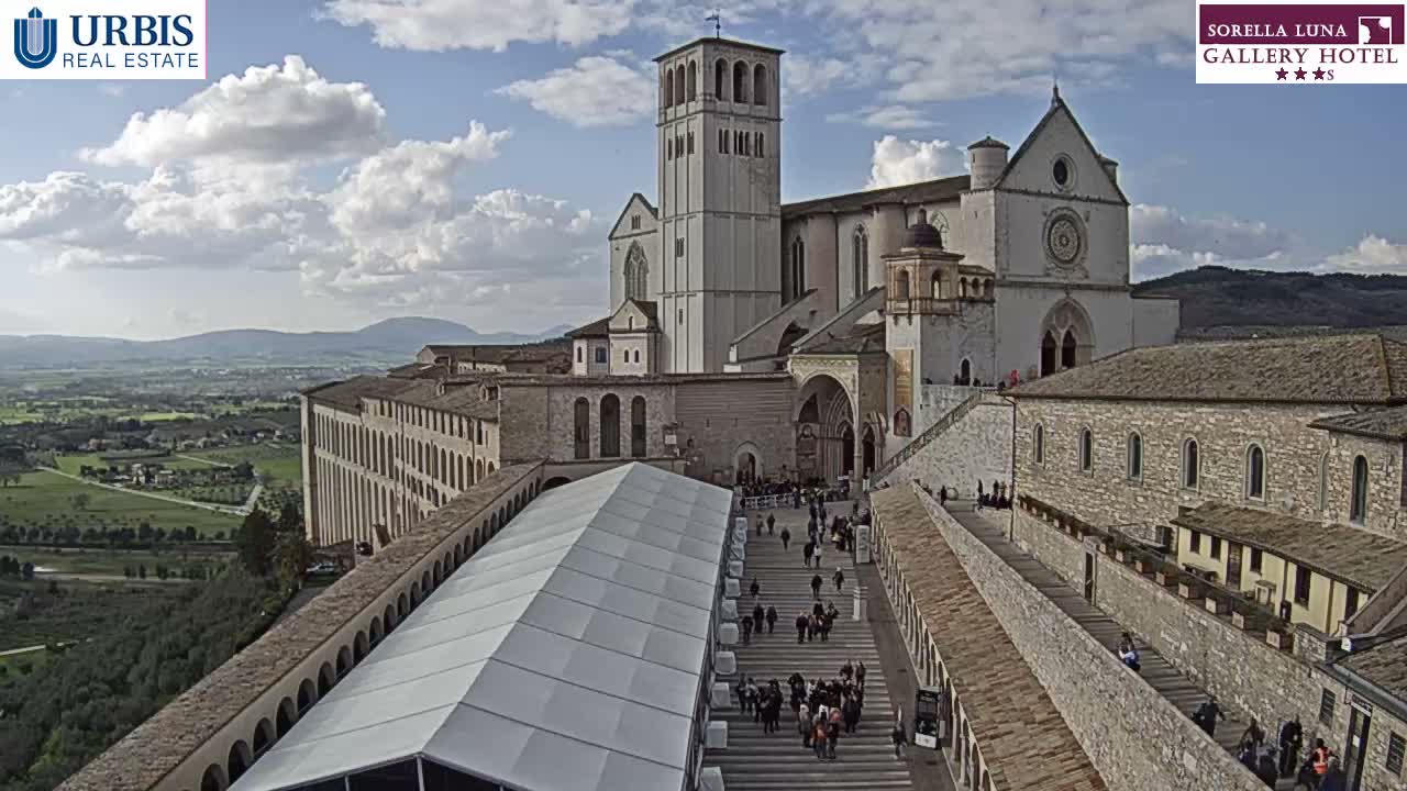 Assisi Basilica of San Francesco Live Cam - Perugia, Umbria, Italy