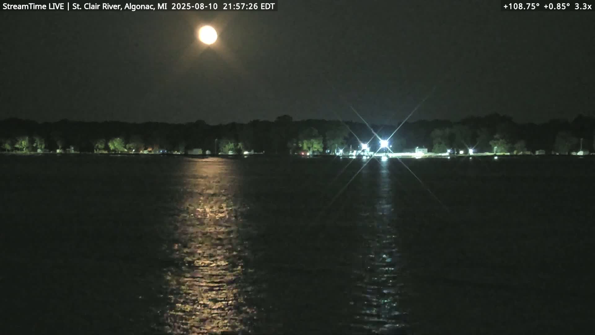 Algonac Village & St. Clair River & USA - Canada Border View Live Cam - Algonac, St. Clair, Michigan, USA