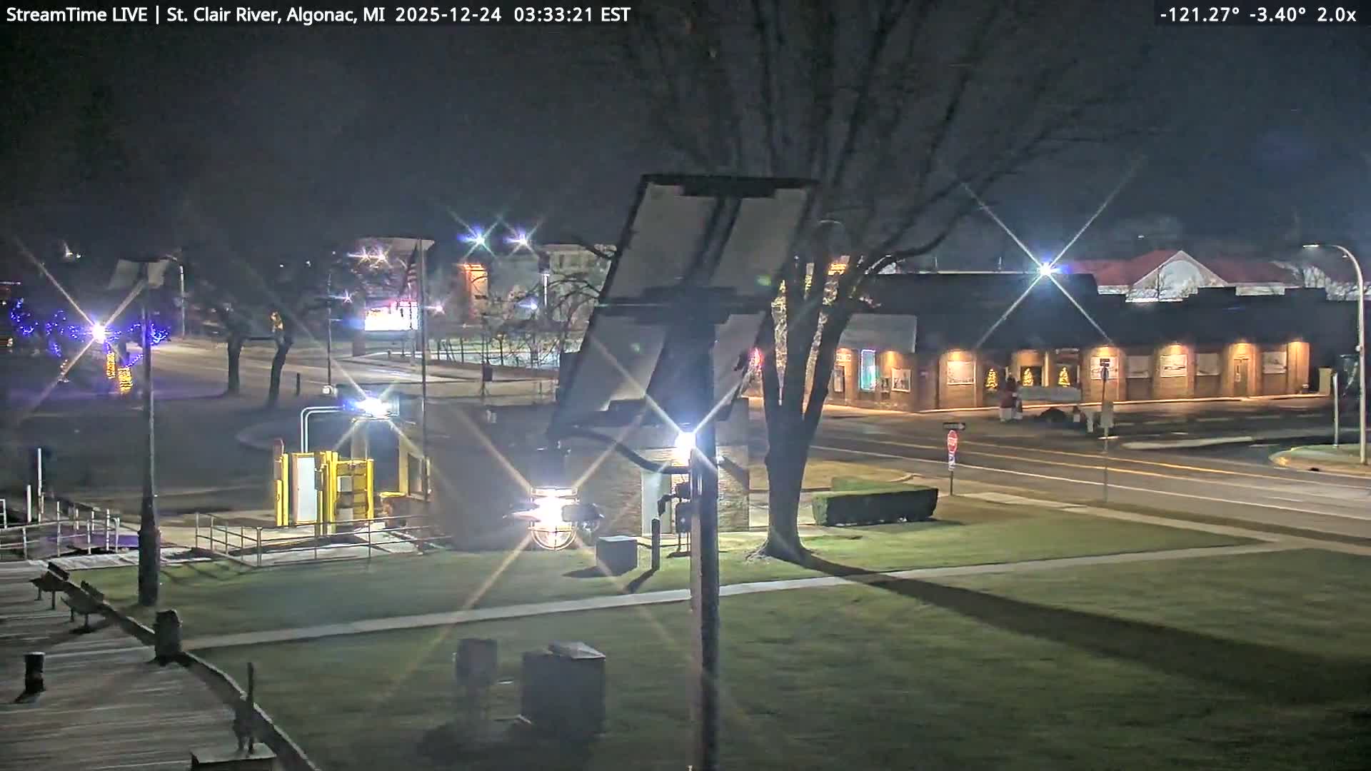 Algonac Village & St. Clair River & USA - Canada Border View Live Cam - Algonac, St. Clair, Michigan, USA
