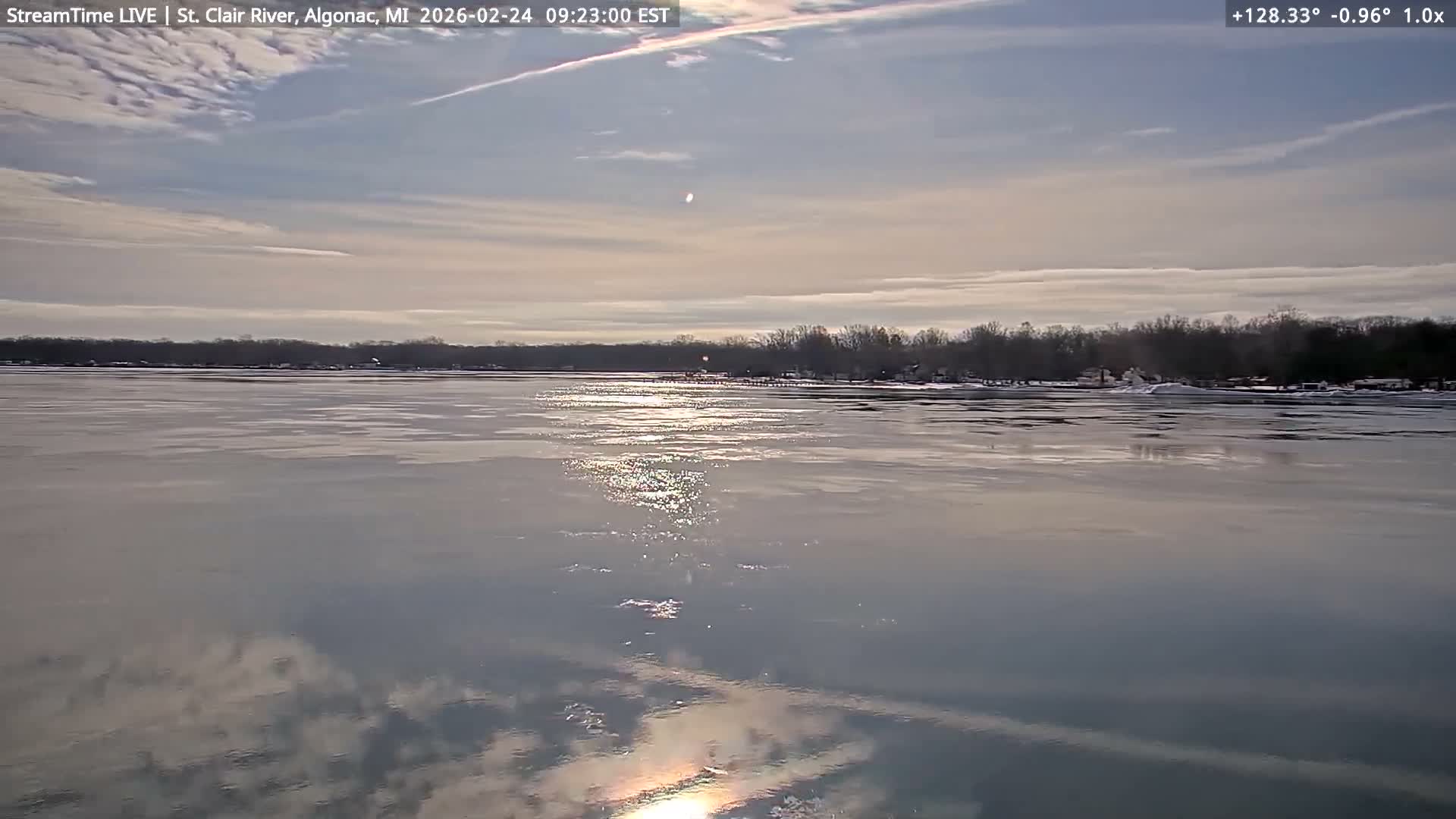 Algonac Village & St. Clair River & USA - Canada Border View Live Cam - Algonac, St. Clair, Michigan, USA