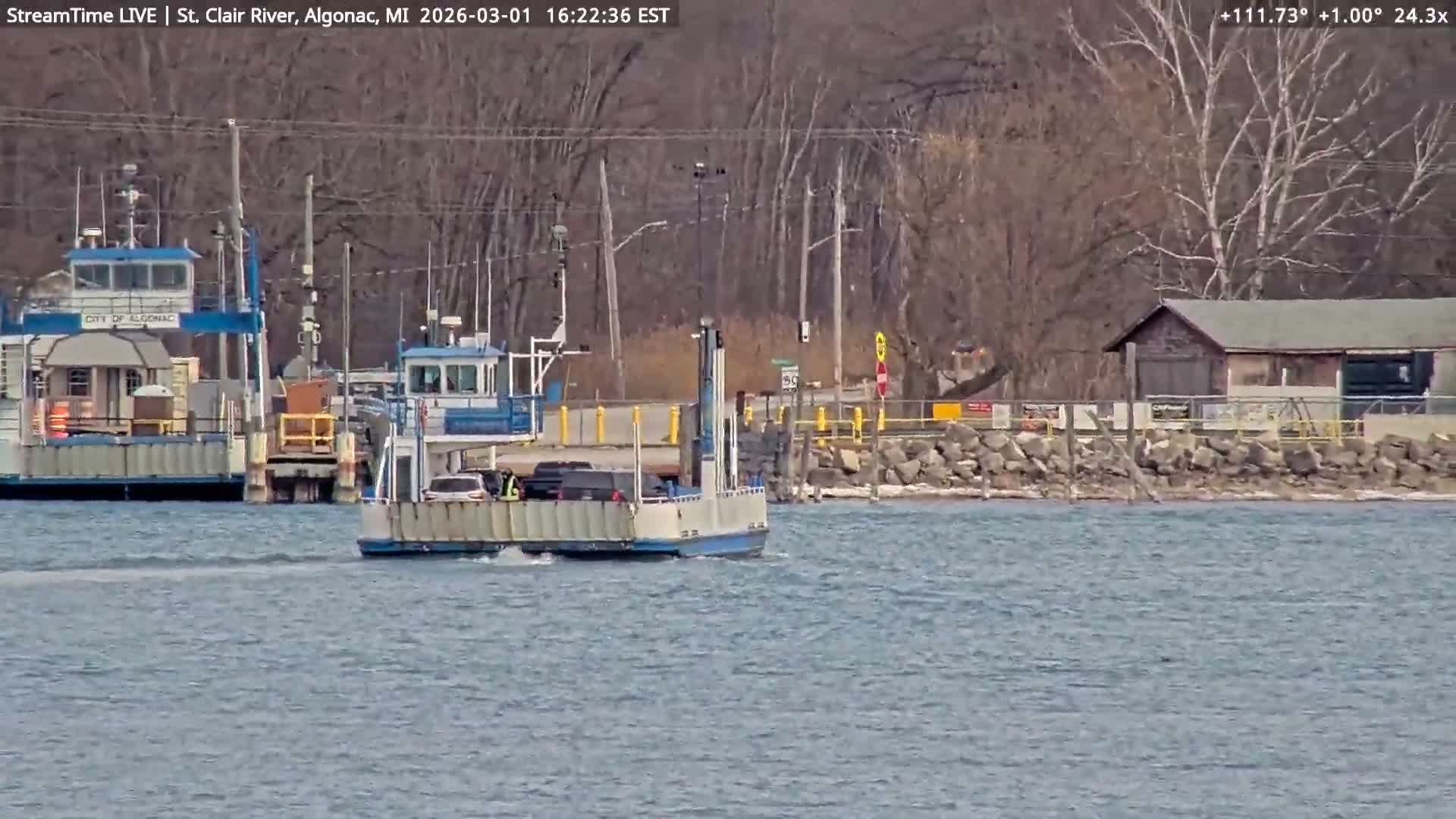 Algonac Village & St. Clair River & USA - Canada Border View Live Cam - Algonac, St. Clair, Michigan, USA